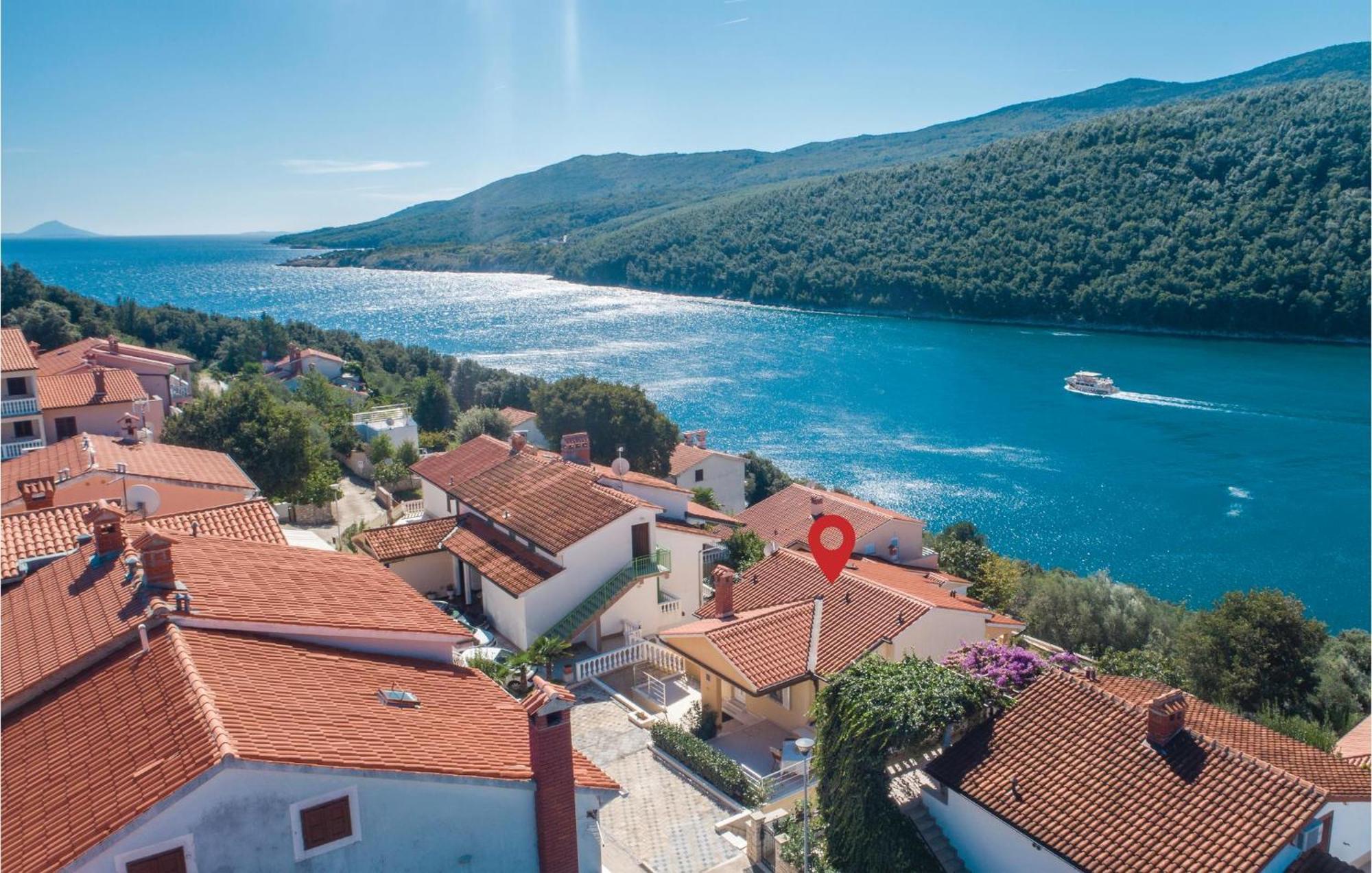 Gorgeous Apartment In Labin With Kitchen Eksteriør billede
